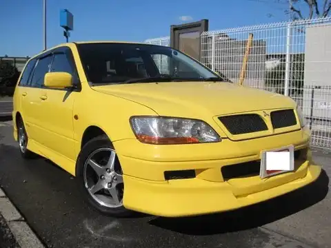 カタログ画像：ランサーセディアワゴン （LANCER CEDIA WAGON） Ｔツーリング 2001年6月 TA-CS5W 1800cc ダンデライオンイエロー（ソリッド塗装） メイン（その他）