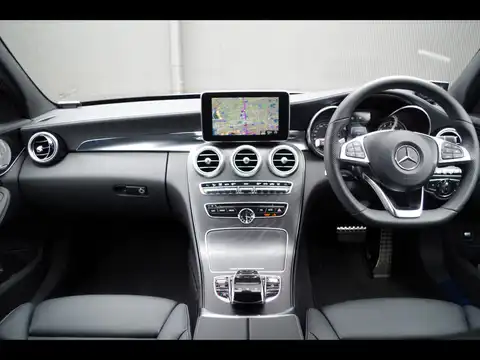 カタログ画像：Ｃクラスステーションワゴン （C-CLASS STATIONWAGON） Ｃ２５０ ステーションワゴン スポーツ 2015年9月 RBA-205245 2000cc ポーラーホワイト（Ｓ） 燃費15.4km / l 内装