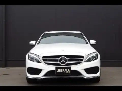 カタログ画像：Ｃクラスステーションワゴン （C-CLASS STATIONWAGON） Ｃ２５０ ステーションワゴン スポーツ 2016年6月 RBA-205245 2000cc ポーラーホワイト（Ｓ） 燃費15.4km / l フロント