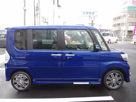 カタログ画像：タント （TANTO） カスタムＲＳ 2015年5月 DBA-LA600S 660cc ディープブルークリスタルマイカ 燃費26.0km / l 外装