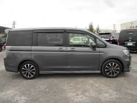 カタログ画像：ステップワゴンスパーダ （STEPWAGON SPADA） Ｚ クールスピリット 2014年4月 DBA-RK5 2000cc モダンスティール・メタリック 燃費13.8km / l 外装