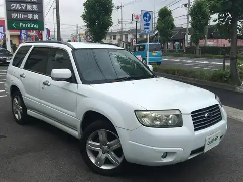 カタログ画像：フォレスター （FORESTER） ２．０ＸＳ 2005年1月 CBA-SG5 2000cc ピュアホワイト 燃費13.6km / l メイン（その他）