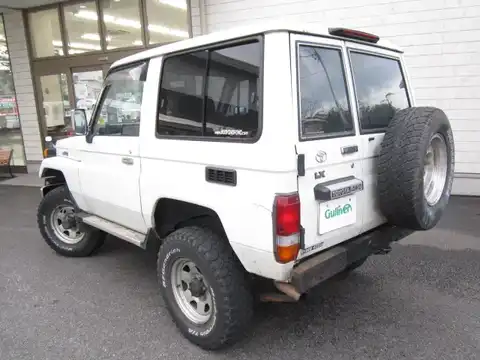 カタログ画像：ランドクルーザー７０ （LAND CRUISER 70） ＬＸ ２ドア Ｂパッケージ 1995年1月 KC-HZJ70V 4200cc ホワイト バック