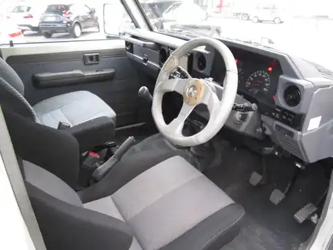 カタログ画像：ランドクルーザー７０ （LAND CRUISER 70） ＬＸ ２ドア Ｂパッケージ 1995年1月 KC-HZJ70V 4200cc ホワイト 内装