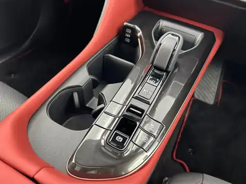 カタログ画像：クラウンスポーツ （CROWN SPORT） ＲＳ 2025年7月 6LA-AZSH37W 2500cc ブラック×アッシュ 燃費20.3km / l 内装