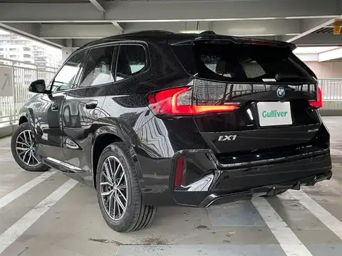 カタログ画像：ｉＸ１ （iX1） ｘＤｒｉｖｅ ３０ ｘライン 2023年9月 ZAA-62EF67 ブラック・サファイア（メタリック・カラー） 外装