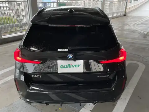 カタログ画像：ｉＸ１ （iX1） ｘＤｒｉｖｅ ３０ ｘライン 2023年9月 ZAA-62EF67 ブラック・サファイア（メタリック・カラー） 外装