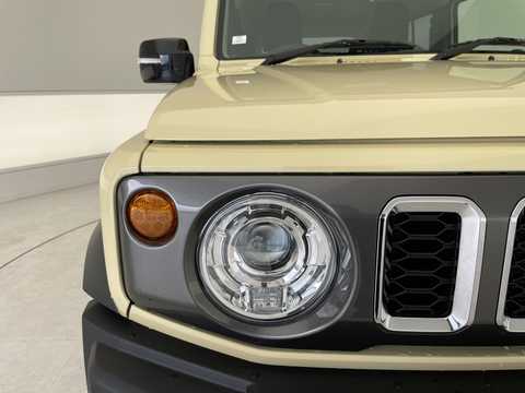 カタログ画像：ジムニー （JIMNY） ＸＧ 2025年11月 3BA-JB64W 660cc 燃費14.3km / l メイン