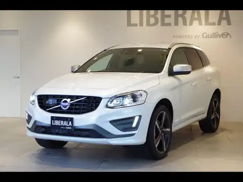 カタログ画像：ＸＣ６０ （XC60） Ｔ６ ＡＷＤ Ｒデザイン 2016年8月 DBA-DB420XC 2000cc アイスホワイト 燃費12.3km / l 外装