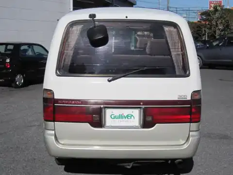 カタログ画像：ハイエースワゴン （HIACE WAGON） リビングサルーンＥＸ 1995年8月 KD-KZH106W 3000cc エレガントフラクセントーニング 燃費14.0km / l バック