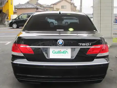 カタログ画像：７シリーズ （7 SERIES） ７４０ｉ 2008年1月 ABA-HL40 4000cc ブラックⅡorブラック・サファイア・メタリック 燃費7.7km / l バック