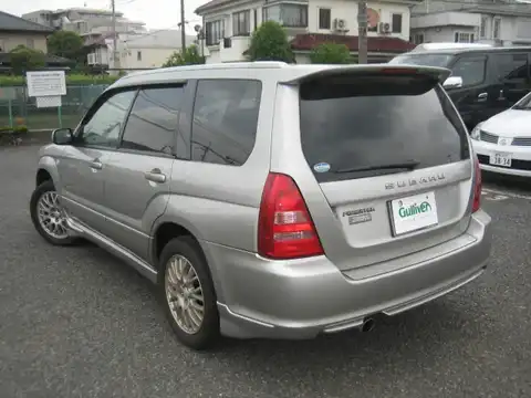 カタログ画像：フォレスター （FORESTER） クロススポーツα 2004年6月 TA-SG5 2000cc クリスタルグレー・メタリック 燃費12.2km / l バック