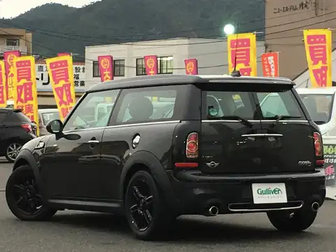 カタログ画像：ＭＩＮＩ （MINI） クーパーＳ クラブマン 2011年4月 DBA-ZG16 1600cc エクリプス・グレー（メタリック） 燃費17.8km / l バック