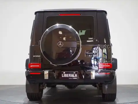 カタログ画像：Ｇクラス （G-CLASS） Ｇ５５０ ＡＭＧライン 2019年1月 ABA-463260 4000cc オブシディアンブラック（Ｍ）orマグネタイトブラック（Ｍ） 燃費7.9km / l バック