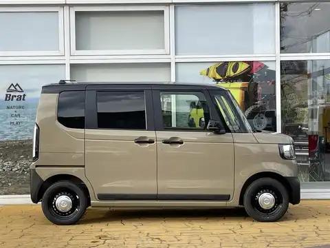 カタログ画像：Ｎ－ＢＯＸジョイ （N-BOX JOY） ベースグレード（モノトーン） 2024年9月 6BA-JF5 660cc 燃費21.3km / l 外装