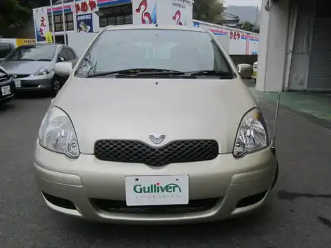 カタログ画像：ヴィッツ （VITZ） Ｕ Ｄパッケージ 2002年8月 UA-NCP10 1300cc 燃費21.0km / l フロント