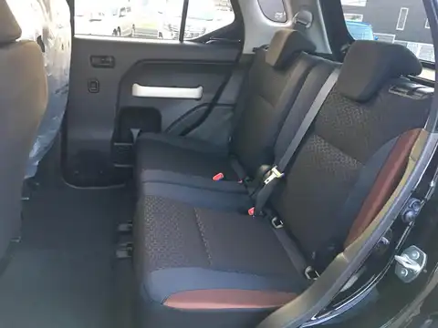 カタログ画像：クロスビー （XBEE） ハイブリッドＭＸ スズキセーフティサポートパッケージ装着車 2019年10月 DAA-MN71S 1000cc スーパーブラックパール 3トーンコーディネート 燃費22.0km / l 内装