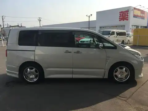 カタログ画像：デリカＤ：５ （DELICA D:5） ローデスト Ｇ ナビパッケージ（カスタマイズパッケージＡ） 2008年5月 DBA-CV5W 2400cc ウォームホワイトパール 外装