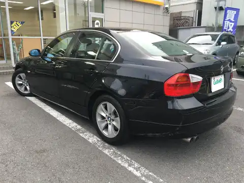 カタログ画像：３シリーズ （3 SERIES） ３２５ｉ 2008年10月 ABA-VB25 2500cc ブラック・サファイア（メタリック・カラー） 燃費9.3km / l バック