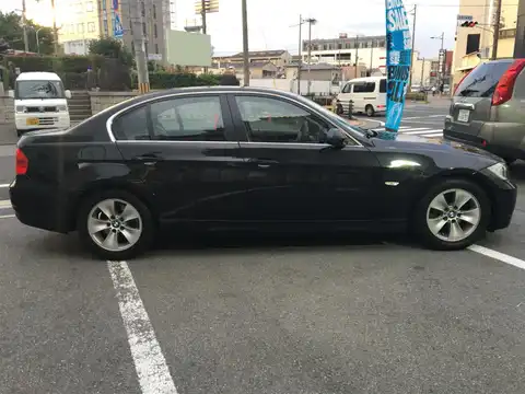 カタログ画像：３シリーズ （3 SERIES） ３２５ｉ 2008年10月 ABA-VB25 2500cc ブラック・サファイア（メタリック・カラー） 燃費9.3km / l 外装