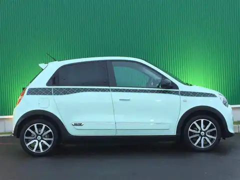 カタログ画像：トゥインゴ （TWINGO） ラ・パリジェンヌ 2018年1月 DBA-AHH4B 900cc ヴェール ピスタッシュ 燃費21.7km / l 外装