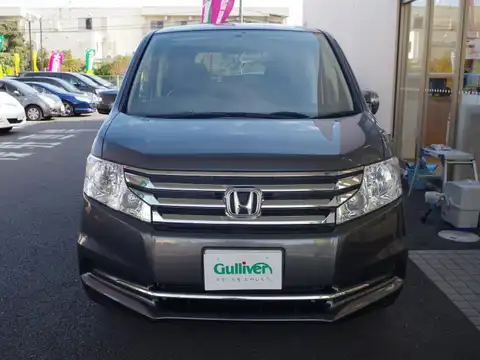 カタログ画像：ステップワゴン （STEPWAGON） Ｇ Ｅセレクション 2012年11月 DBA-RK1 2000cc ポリッシュドメタル・メタリック 燃費15.0km / l フロント