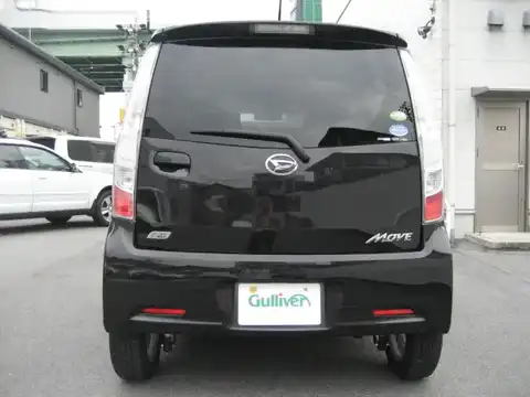 カタログ画像：ムーヴ （MOVE） カスタム Ｇ 2010年12月 DBA-LA100S 660cc ブラックマイカメタリック 燃費27.0km / l バック