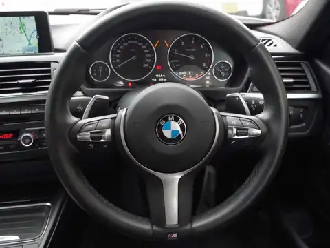 カタログ画像：３シリーズ （3 SERIES） ３２０ｄ Ｍスポーツ スタイルエッジ 2015年5月 LDA-3D20 2000cc アルピン・ホワイトⅢ 燃費19.4km / l 内装