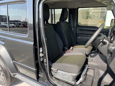 カタログ画像：ジムニー （JIMNY） ＸＧ 2025年11月 3BA-JB64W 660cc 燃費14.3km / l メイン