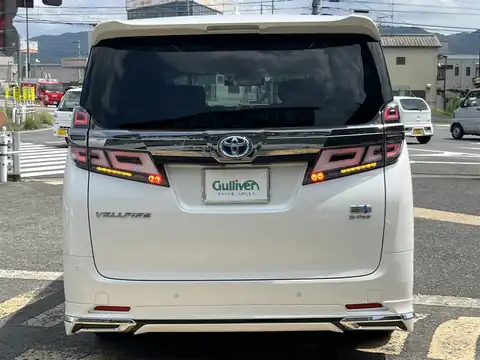 カタログ画像：ヴェルファイア （VELLFIRE） ２．５Ｖ サイドリフトアップチルトシート装着車 2018年1月 DBA-AGH30W 2500cc ホワイトパールクリスタルシャイン 燃費11.4km / l バック