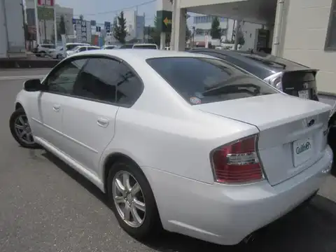 カタログ画像：レガシィＢ４ （LEGACY B4） ２．０ｉ 2005年5月 CBA-BL5 2000cc アークティックホワイト・パール 燃費14.0km / l バック