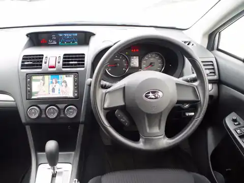 カタログ画像：インプレッサスポーツ （IMPREZA SPORTS） １．６ｉ－Ｌ 2012年7月 DBA-GP3 1600cc アイスシルバー・メタリック 燃費15.6km / l 内装