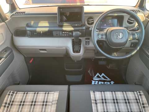 カタログ画像：Ｎ－ＢＯＸジョイ （N-BOX JOY） ベースグレード（モノトーン） 2024年9月 6BA-JF5 660cc 燃費21.3km / l フロント