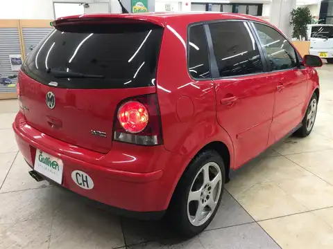 カタログ画像：ポロ （POLO） ＧＴＩ 2007年9月 ABA-9NBJX 1800cc フラッシュレッド 燃費13.2km / l バック