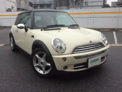 カタログ画像：ＭＩＮＩ （MINI） クーパー 2005年9月 GH-RA16 1600cc ペッパー・ホワイト（ソリッド） 燃費13.4km / l メイン（その他）