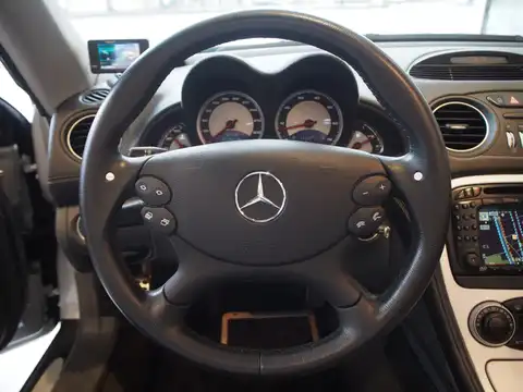 カタログ画像：ＳＬ （SL） ＳＬ５５ ＡＭＧ 2002年7月 GH-230474 5500cc ブリリアントシルバー（Ｍ） 燃費6.3km / l 内装