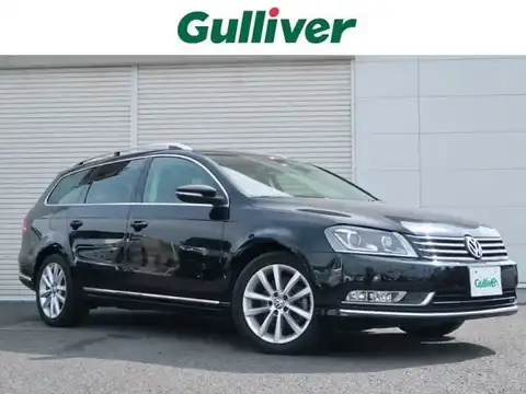 カタログ画像：パサートヴァリアント （PASSAT VARIANT） ＴＳＩハイライン ブルーモーションテクノロジー 2013年4月 DBA-3CCAX 1400cc ナイトブルーメタリック 燃費17.6km / l メイン（その他）