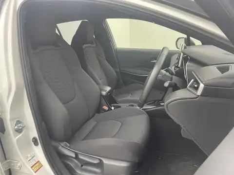 カタログ画像：カローラスポーツ （COROLLASPORT） Ｇ Ｚ 2020年6月 3BA-NRE210H 1200cc プラチナホワイトパールマイカorアティチュードブラックマイカ×プラチナホワイトパールマイカ 燃費16.4km / l 内装