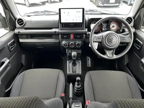 カタログ画像：ジムニーノマド （JIMNY NOMADE） ＦＣ 2025年4月 3BA-JC74W 1500cc ブルーイッシュブラックパール4 燃費13.6km / l フロント