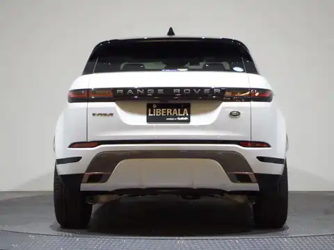 カタログ画像：レンジローバーイヴォーク （RANGE ROVER EVOQUE） ファーストエディション 2019年6月 5BA-LZ2XA 2000cc ユーロン・ホワイト 燃費8.9km / l バック