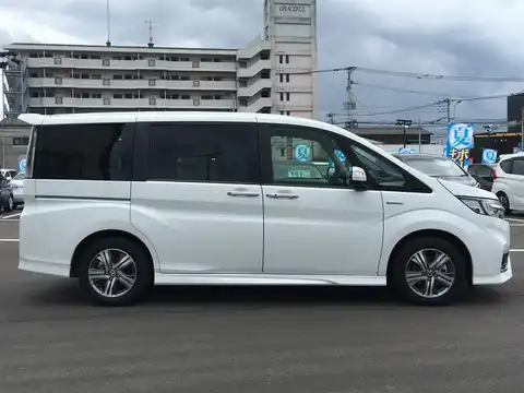 カタログ画像：ステップワゴンスパーダ （STEPWAGON SPADA） スパーダハイブリッド Ｇ・ＥＸ ホンダセンシング 特別仕様車ブラックスタイル 2018年12月 6AA-RP5 2000cc プラチナホワイト・パール 燃費20.0km / l 外装