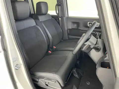 カタログ画像：Ｎ－ＢＯＸカスタム （N-BOX CUSTOM） スロープ 2024年9月 6BA-JF5 660cc プラチナホワイト・パール 燃費21.1km / l 内装