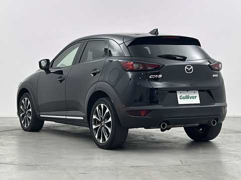カタログ画像：ＣＸ－３ （CX-3） ２０Ｓ プロアクティブ Ｓパッケージ 2020年6月 6BA-DKEAW 2000cc ジェットブラックマイカ 燃費15.2km / l バック