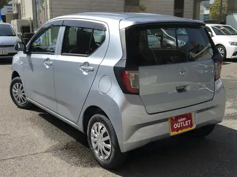 カタログ画像：ミライース （MIRA E:S） Ｌ 2017年5月 DBA-LA360S 660cc ブライトシルバーメタリック 燃費32.2km / l バック