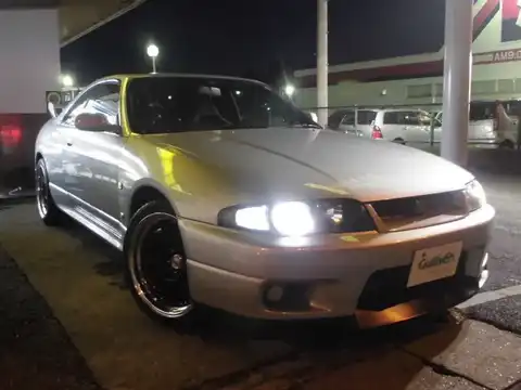 カタログ画像：スカイライン （SKYLINE） ＧＴ－Ｒ Ｖスペック 1995年1月 E-BCNR33 2600cc スパークシルバー（Ｍ） 燃費8.1km / l メイン（その他）