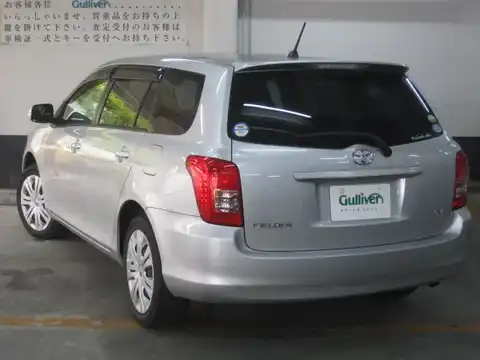 カタログ画像：カローラフィールダー （COROLLA FIELDER） １．８Ｓ 2006年10月 DBA-ZRE144G 1800cc シルバーメタリック 燃費14.4km / l バック