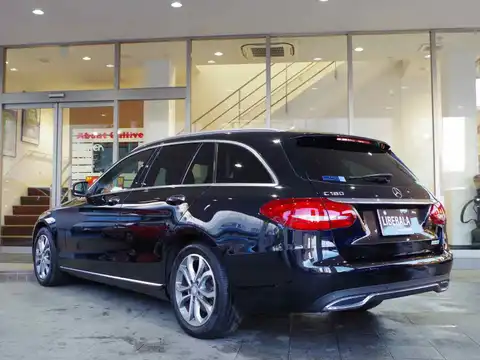 カタログ画像：Ｃクラスステーションワゴン （C-CLASS STATIONWAGON） Ｃ１８０ ステーションワゴン アバンギャルド 2015年9月 DBA-205240C 1600cc オブシディアンブラック（Ｍ） 燃費16.5km / l バック