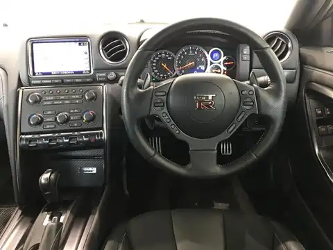 カタログ画像：ＧＴ－Ｒ （GT-R） ＧＴ－Ｒ プレミアムエディション 2014年11月 DBA-R35 3800cc ブリリアントホワイトパール（３Ｐ） 燃費8.7km / l 内装