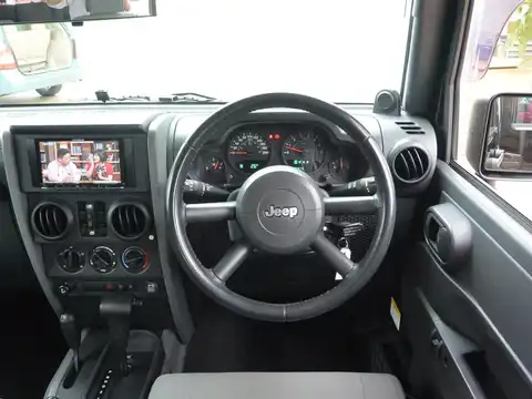 カタログ画像：ジープ・ラングラーアンリミテッド （JEEP WRANGLER UNLIMITED） スポーツ４ＡＴ 2008年11月 ABA-JK38L 3800cc ブラッククリアコート 燃費7.1km / l 内装