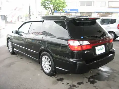 カタログ画像：レガシィツーリングワゴン （LEGACY TOURING WAGON） Ｂスポーツ 2002年8月 TA-BH5 2000cc ブラックトパーズ・マイカ 燃費13.0km / l バック